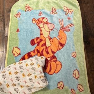 Disney Vintage Tigger Velour Plush Blanket Set